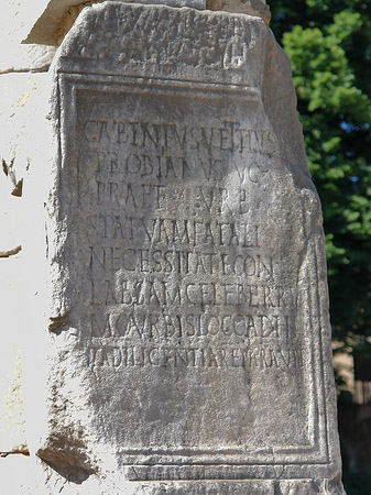 Steine im Forum Romanum Fotos