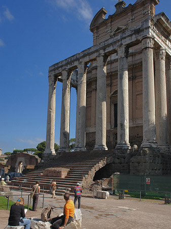 Fotos Tempel des Antoninus Pius und der Faustina | Rom