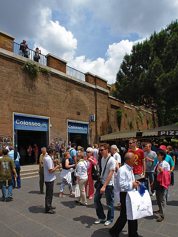 Metro Station