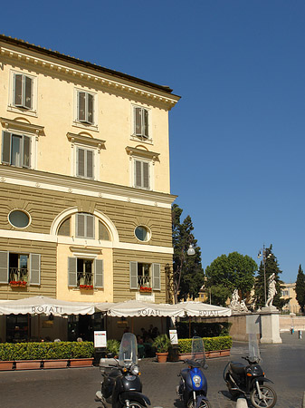 Fotos Mofas an der Piazza del Popolo