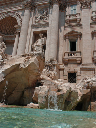 Statuen am Trevibrunnen Foto 