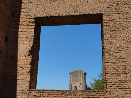 Fotos Fenster im Domus Augustana | Rom