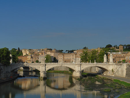 Fotos Blick zur Ponte Vittorio Emanuele II