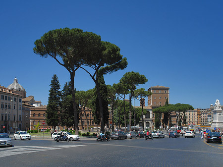 Verkehr an der Piazza Venezia