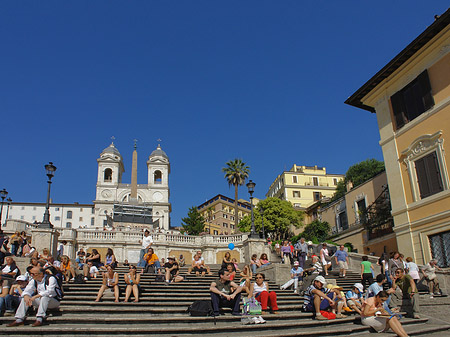 Foto Treppe mit Kirche