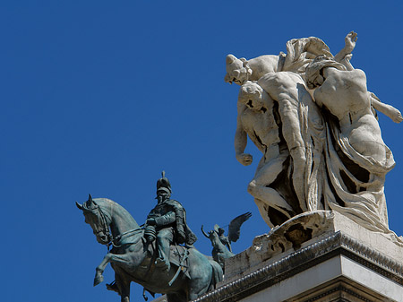 Fotos Bronzestatue von Victor Emmanuel
