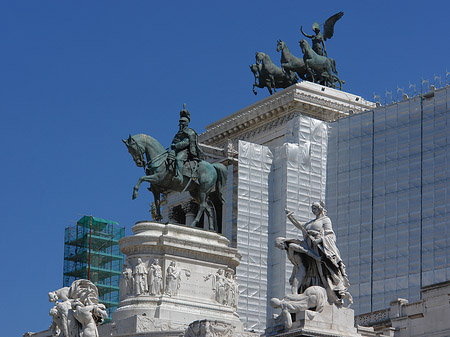 Bronzestatue von Victor Emmanuel